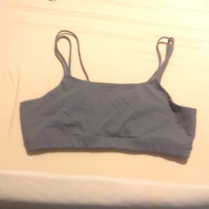 Bundle Alert💎 3 for $12: 
Banana Republic Sport Bra